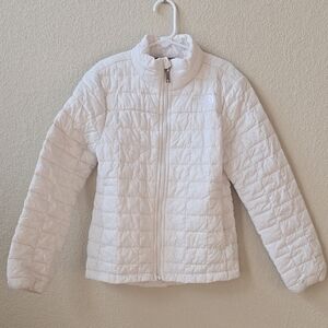 White Puffer Jacket with Quilted Texture and Stand-Up Collar
